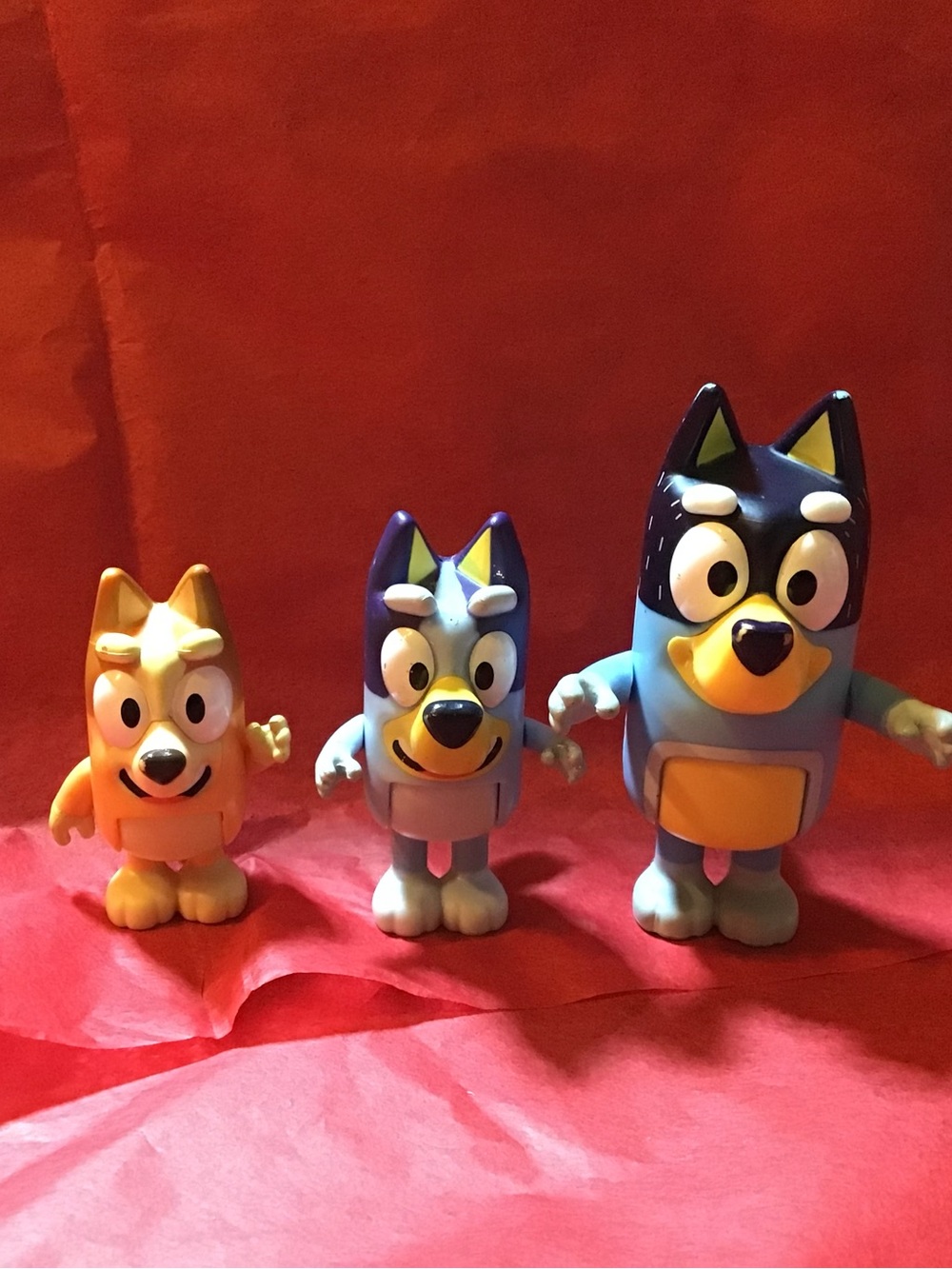 Bluey action figure 3 in lot blue & Bingo